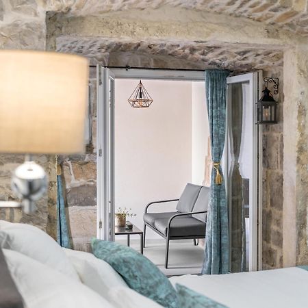 Heritage Apartman Geza In Centar With Private Parking Kaštela Exteriér fotografie