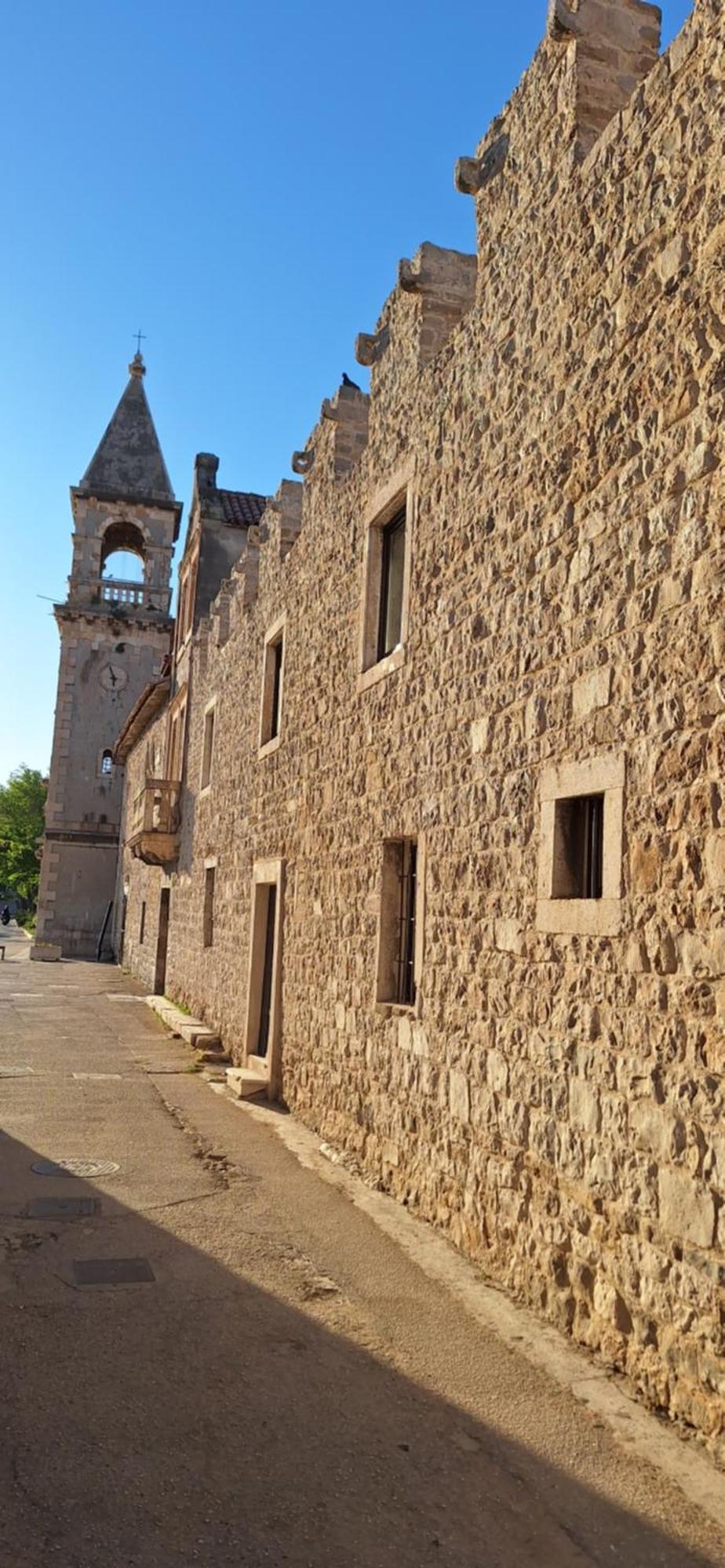 Heritage Apartman Geza In Centar With Private Parking Kaštela Exteriér fotografie